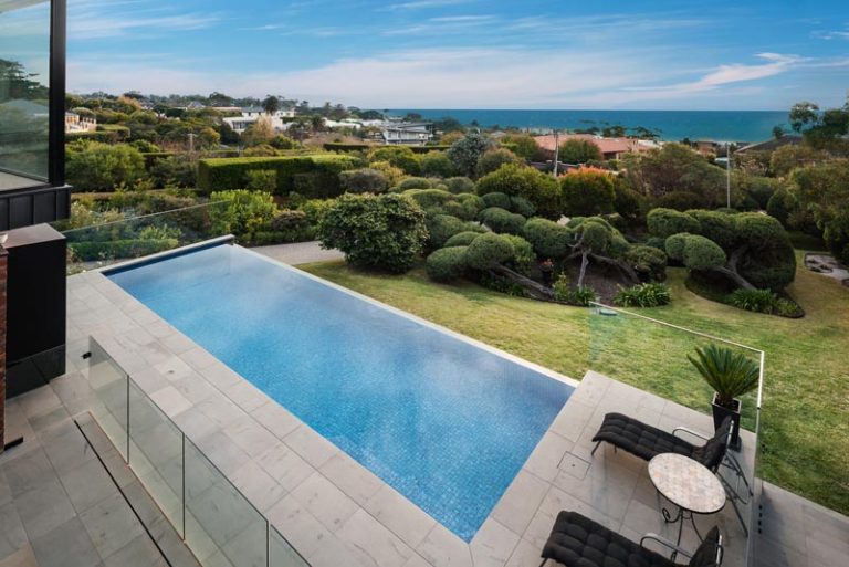 Mt Eliza Apex Pools Designing And Building Unique Custom Pools